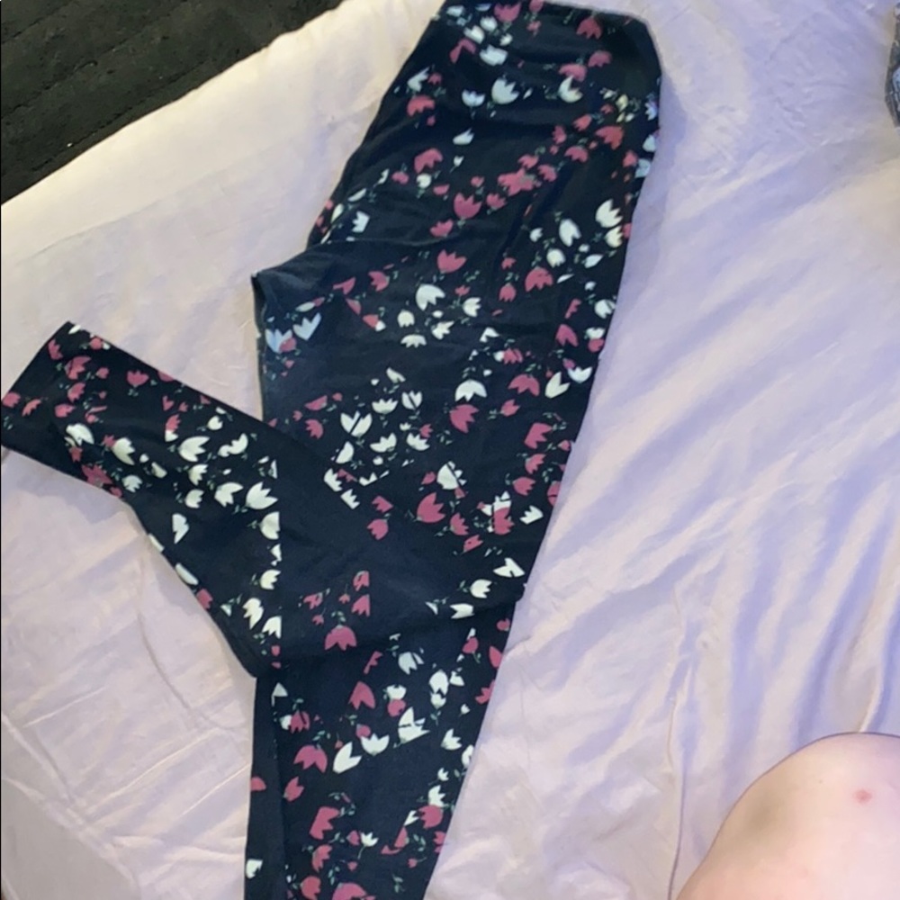 Patterned leggings